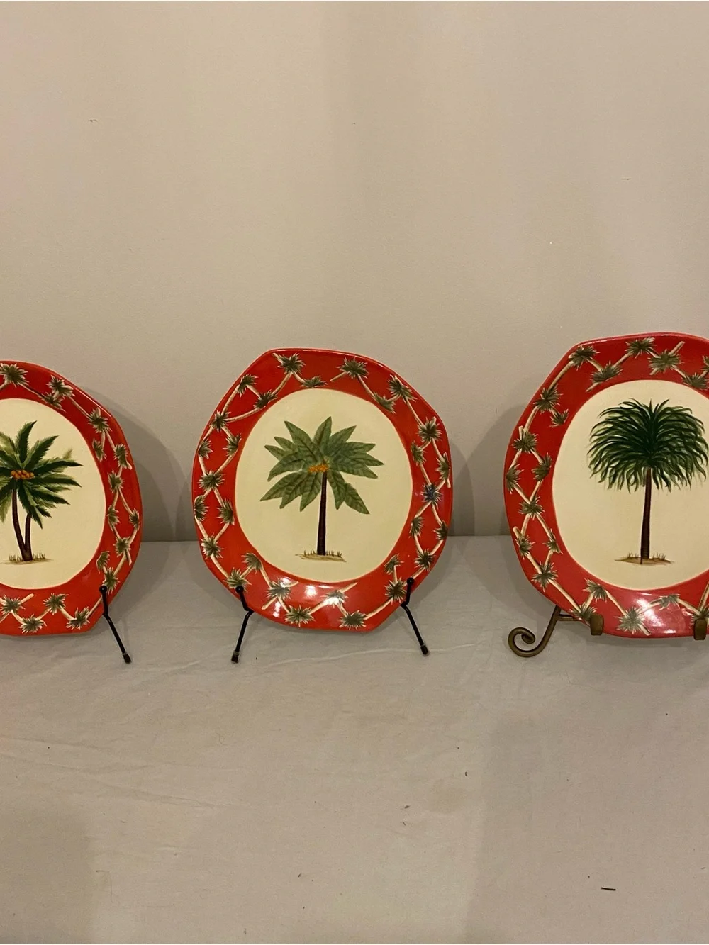 Pacific Rim Handpainted Ceramic Plate - Cream Trio - Picture 2 of 7